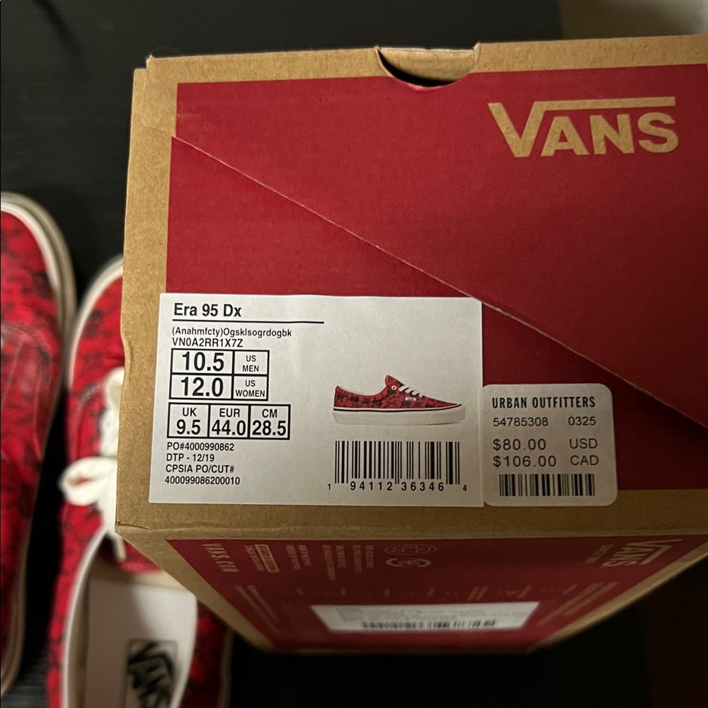 Vans Red Skull Pattern Shoes - Picture 2 of 8